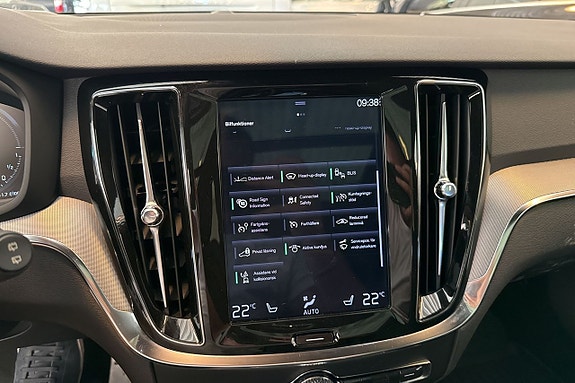 Volvo V60 16 of 24