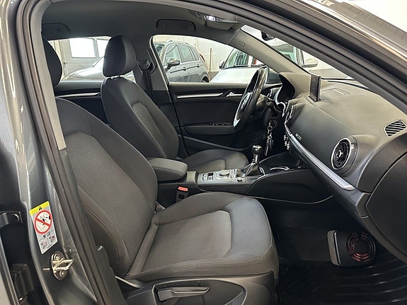 Audi A3 9 of 21