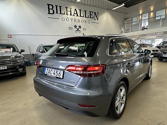 Audi A3 8 of 21