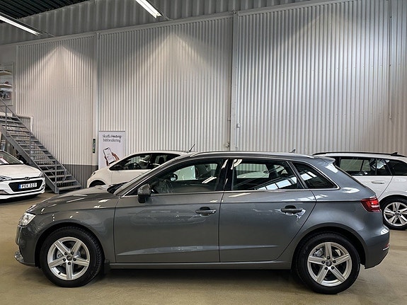 Audi A3 4 of 5