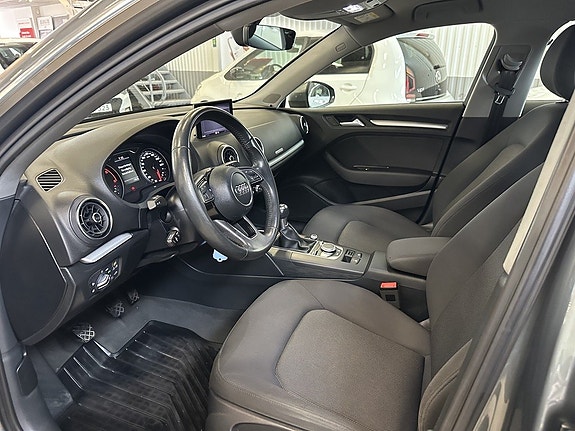 Audi A3 17 of 21