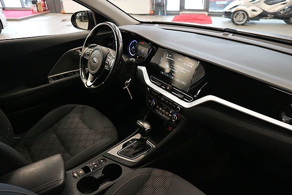 Kia Niro 9 of 28
