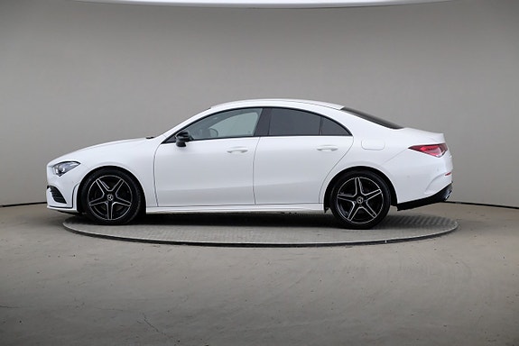 Mercedes-Benz CLA200 4 of 5
