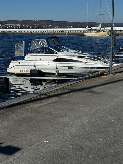 Bayliner sierra sunbridge 2651 2 of 5