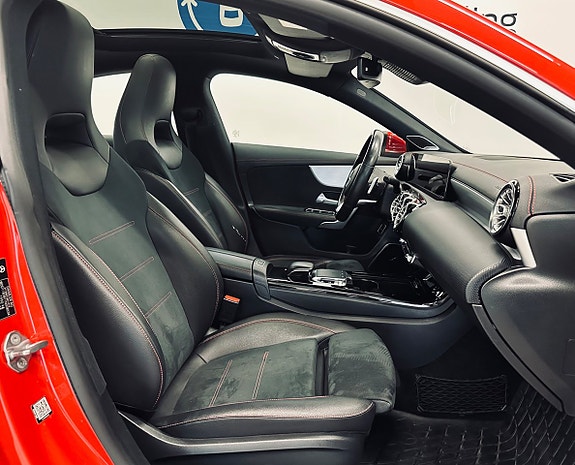 Mercedes-Benz CLA200 9 of 13