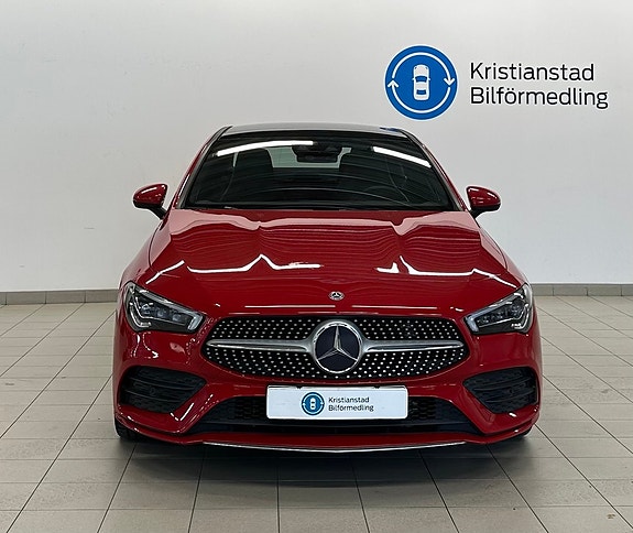 Mercedes-Benz CLA200 4 of 5