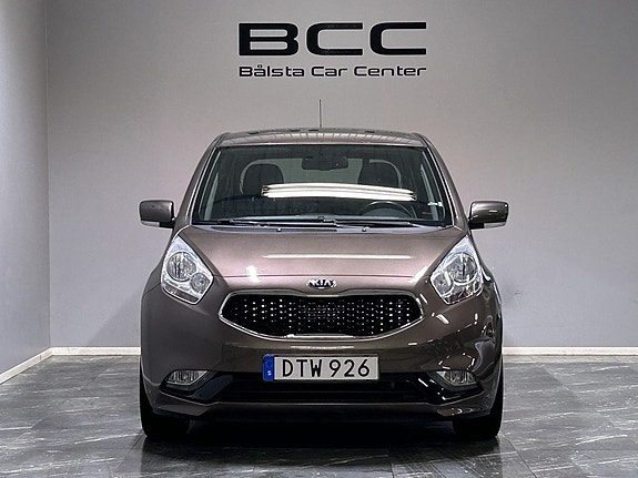 Kia Venga 2 of 24