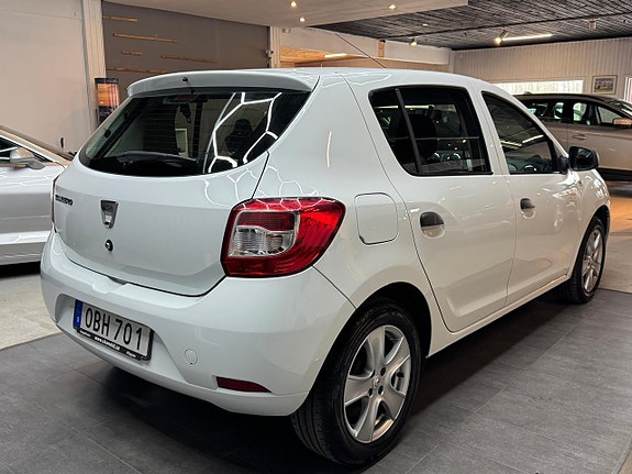 Dacia Sandero 5 of 5
