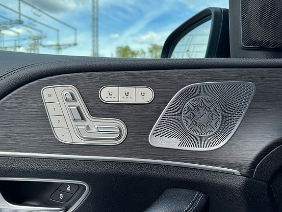 Mercedes-Benz GLS400 d 13 of 30