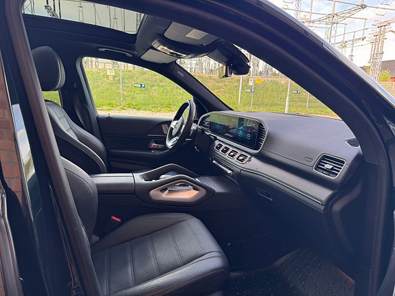 Mercedes-Benz GLS400 d 17 of 30