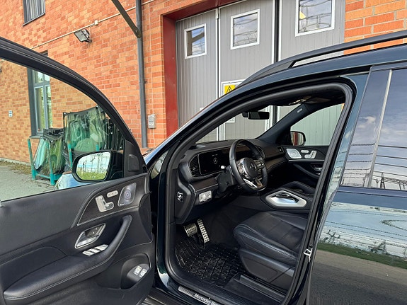 Mercedes-Benz GLS400 d 9 of 30