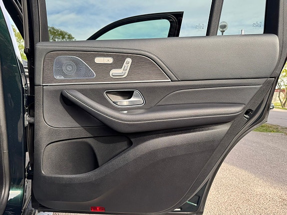 Mercedes-Benz GLS400 d 26 of 30