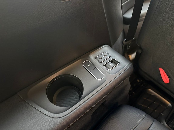 Mercedes-Benz GLS400 d 29 of 30