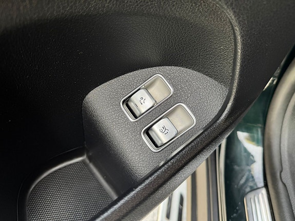 Mercedes-Benz GLS400 d 14 of 30