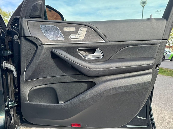 Mercedes-Benz GLS400 d 19 of 30