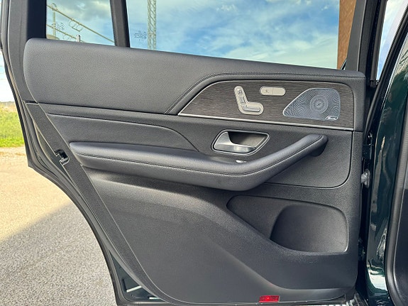 Mercedes-Benz GLS400 d 24 of 30