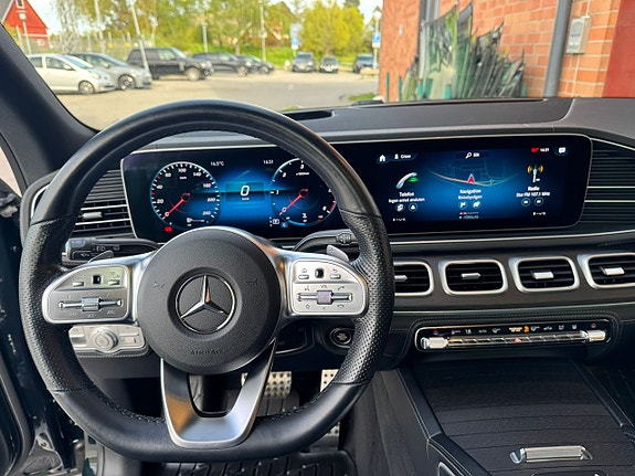 Mercedes-Benz GLS400 d 15 of 30