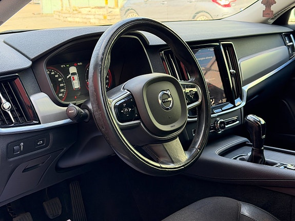 Volvo V90 9 of 28