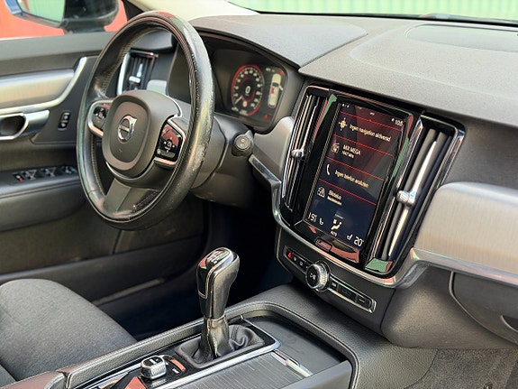 Volvo V90 13 of 28