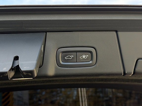 Volvo V90 23 of 28
