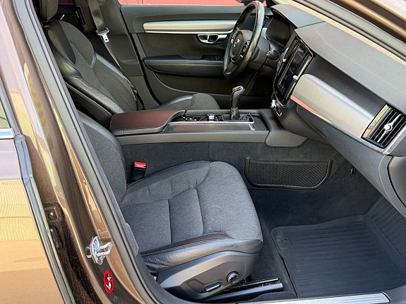 Volvo V90 14 of 28