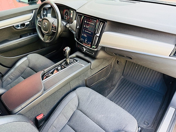 Volvo V90 12 of 28