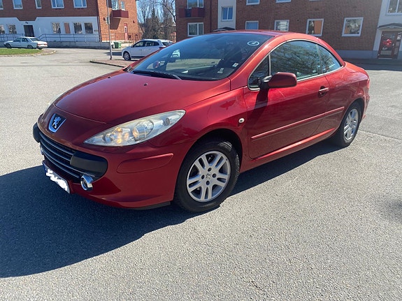 Peugeot 307 CC 7 of 9