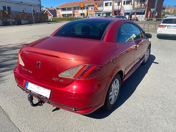 Peugeot 307 CC 8 of 9