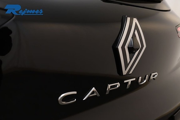 Renault Captur 18 of 23