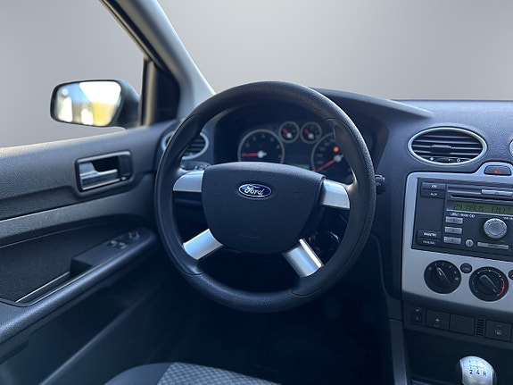 Ford Focus 8 of 8