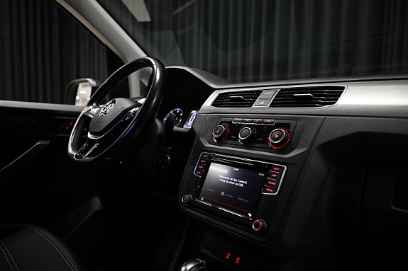 Volkswagen Caddy 26 of 28