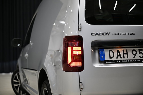 Volkswagen Caddy 10 of 28
