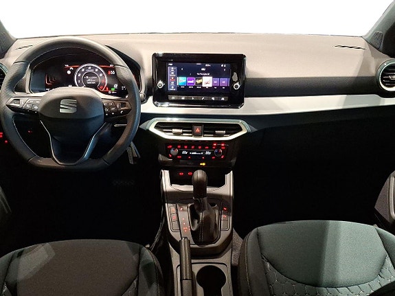 Seat Arona 12 of 23