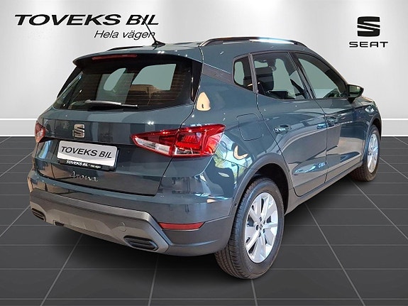 Seat Arona 3 of 23