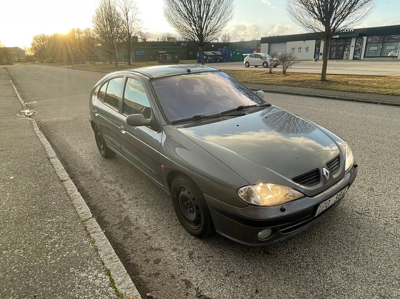 Renault Megane I 4 of 5