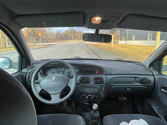 Renault Megane I 3 of 5