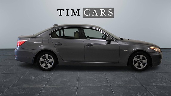 BMW 520d 3 of 5