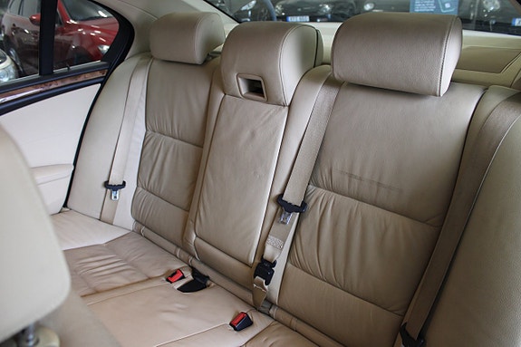 BMW 520d 13 of 16