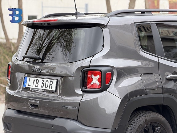 Jeep Renegade 7 of 16