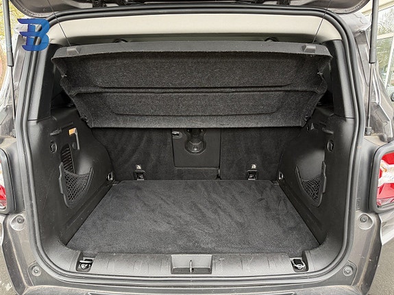 Jeep Renegade 16 of 16