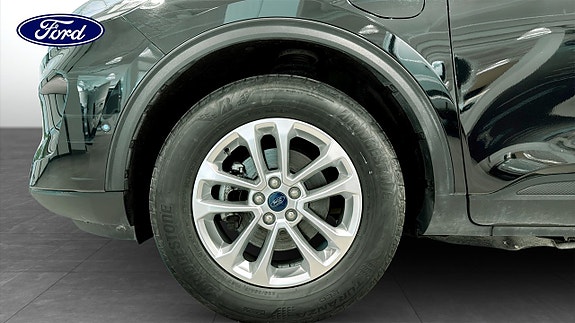 Ford Kuga 9 of 11