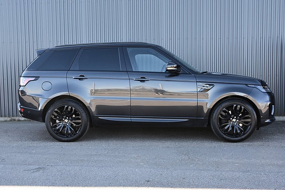 Land Rover Range Rover Sport 3 of 5