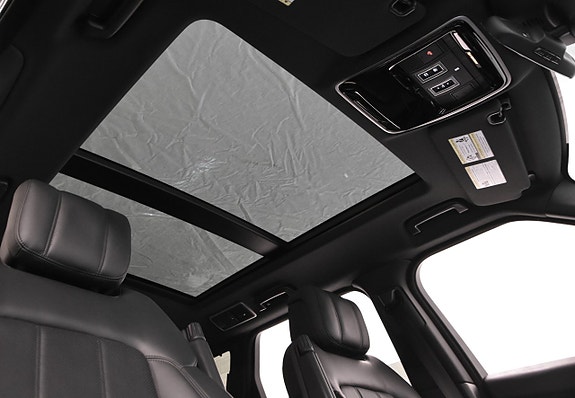 Land Rover Range Rover Sport 23 of 25