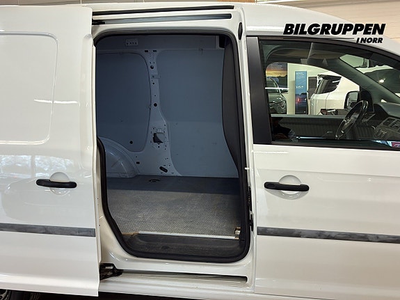 Volkswagen Caddy Maxi 12 of 14