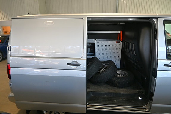 Volkswagen Transporter 12 of 20