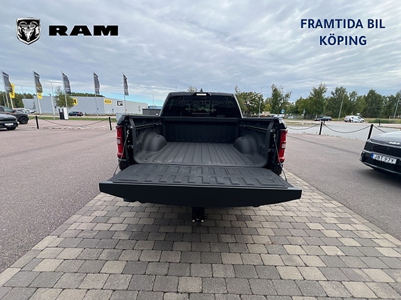 Dodge RAM 1500 14 of 19