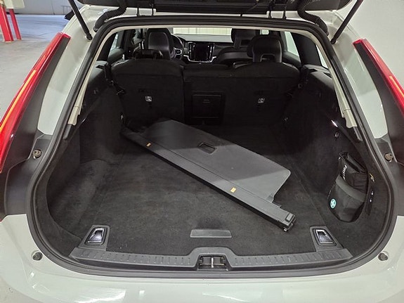 Volvo V90 8 of 10