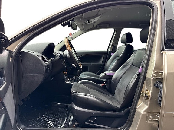 Ford Mondeo 17 of 17