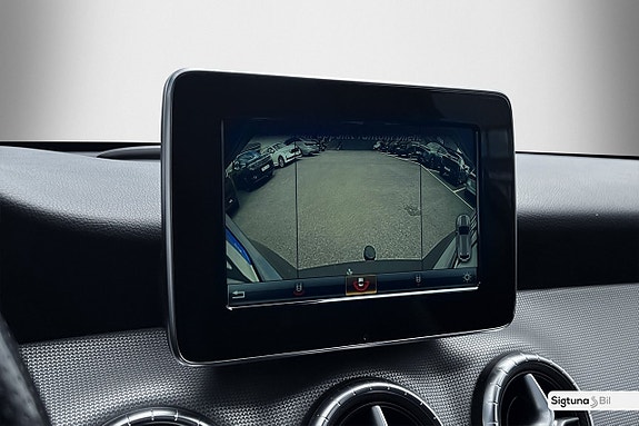Mercedes-Benz CLA200 d 25 of 26
