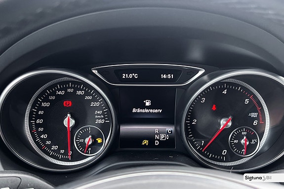 Mercedes-Benz CLA200 d 19 of 26